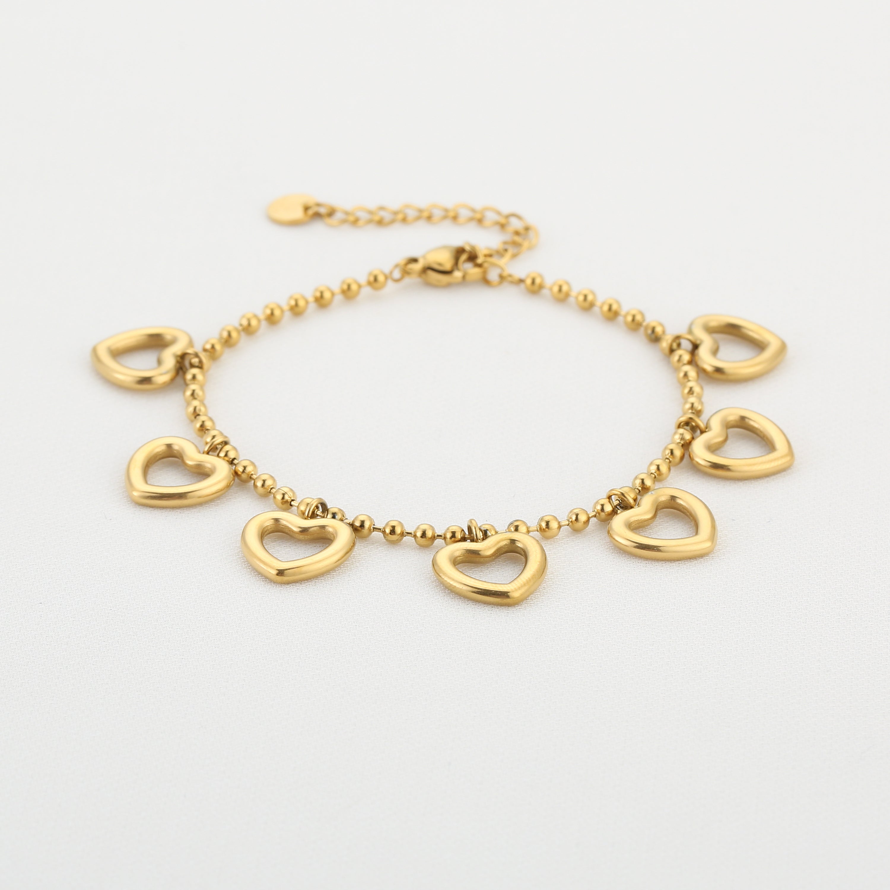 Bedelarmband met hartjes