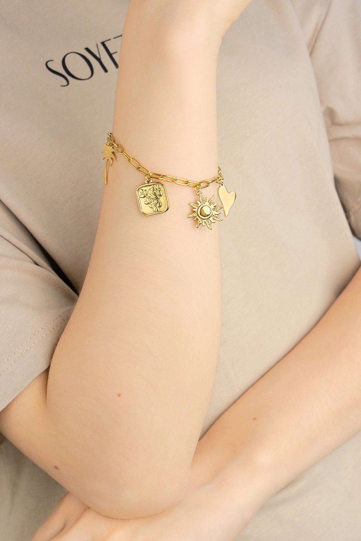 Bedelarmband goud