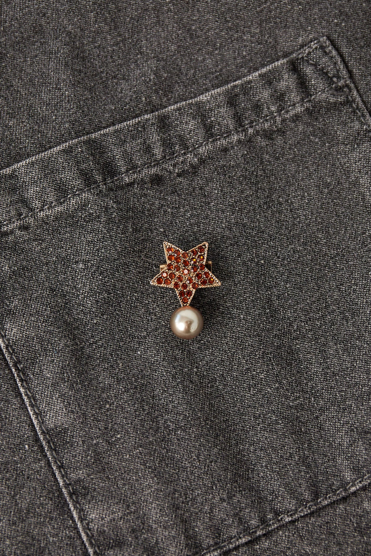 Broche met ster en parel