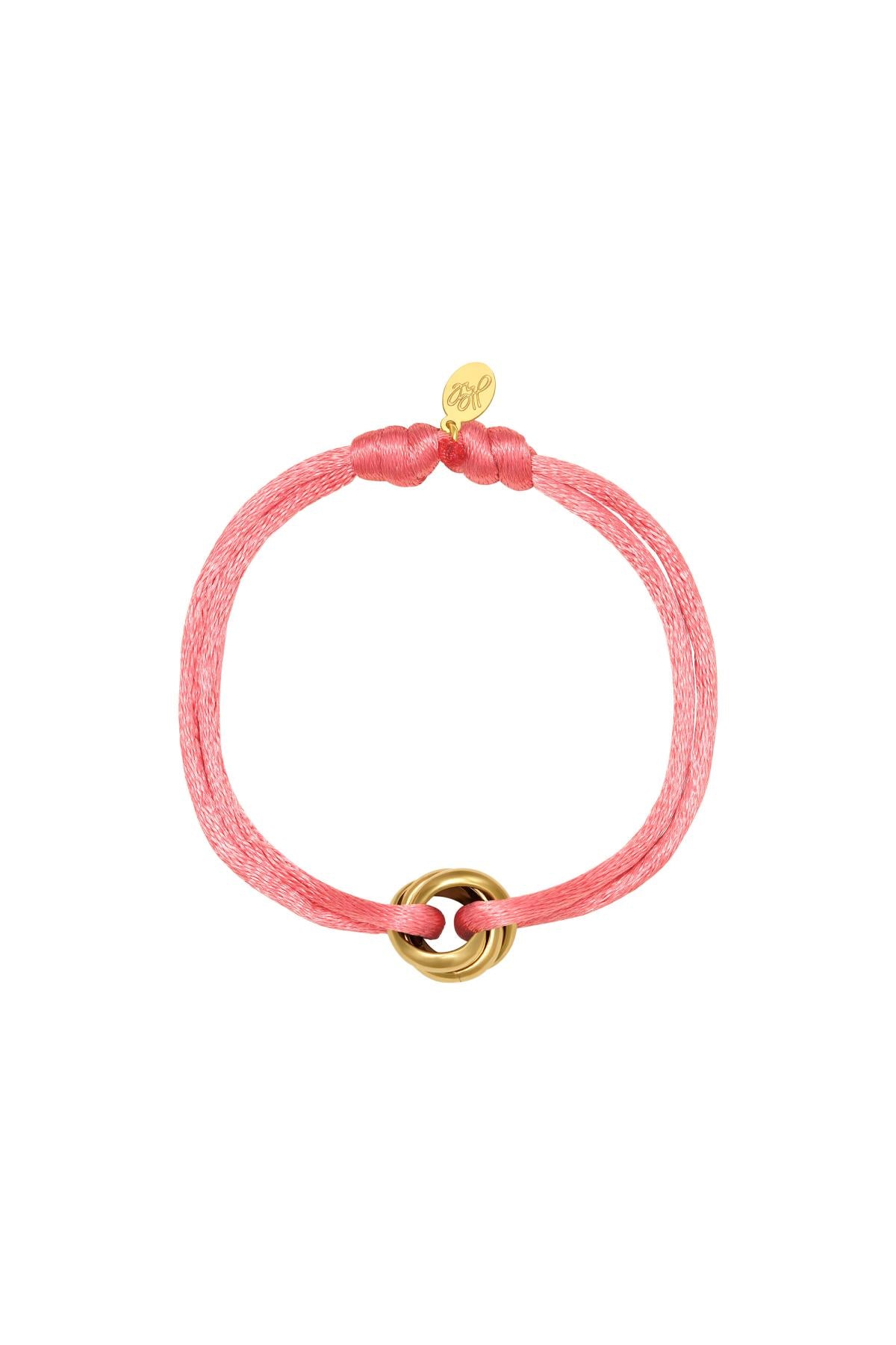 Koord armband met ronde goudkleurige bedel