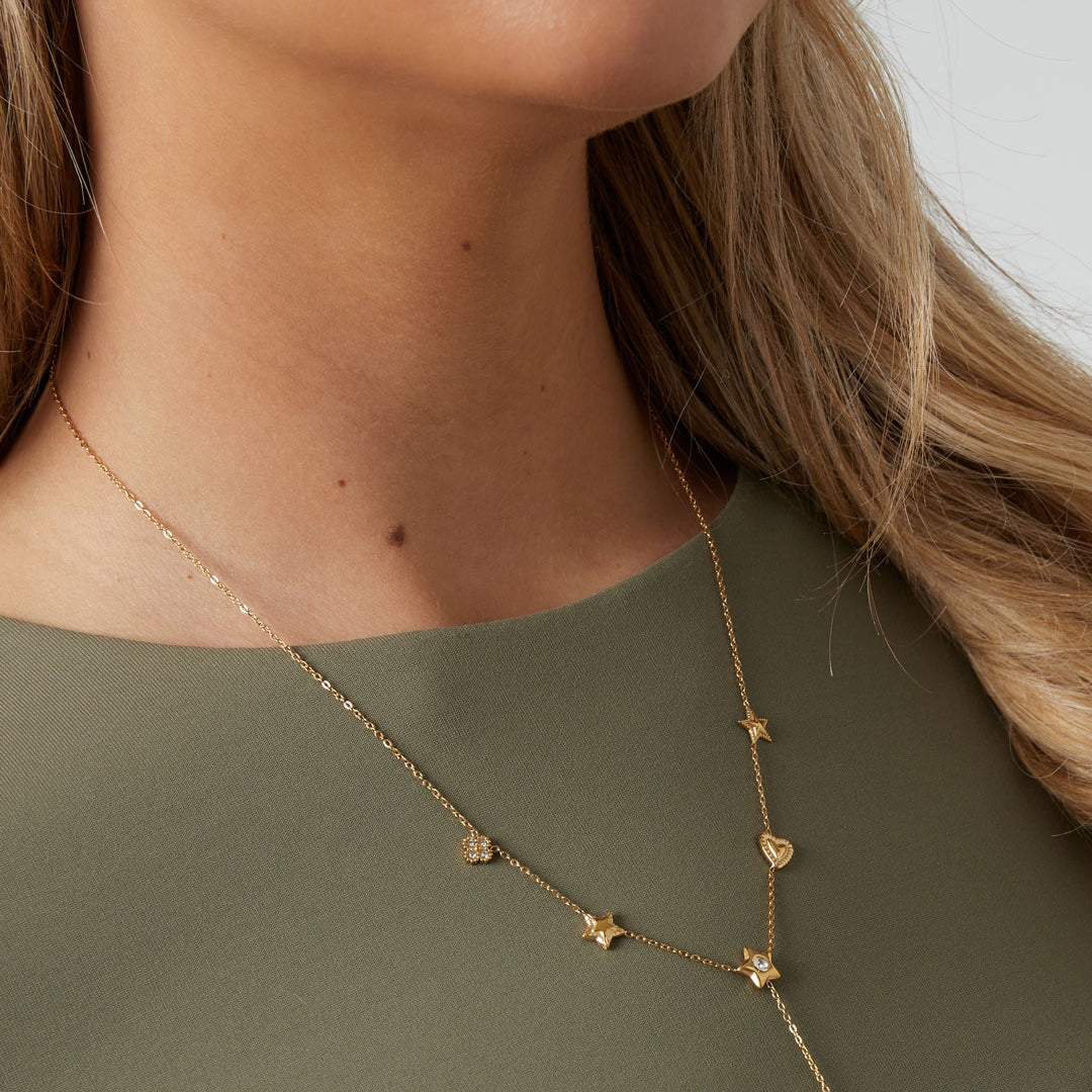 Lange ketting verschillende figuurtjes