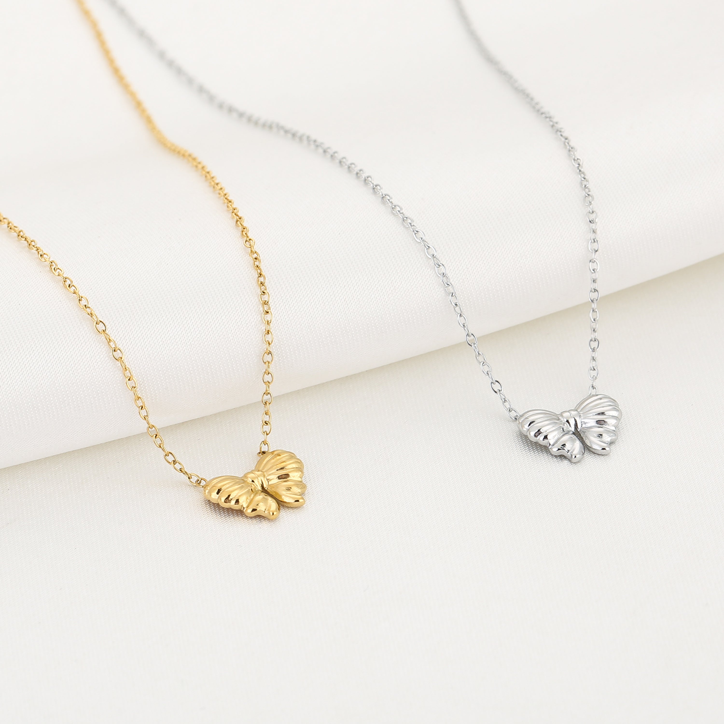 Minimalistische ketting met strik