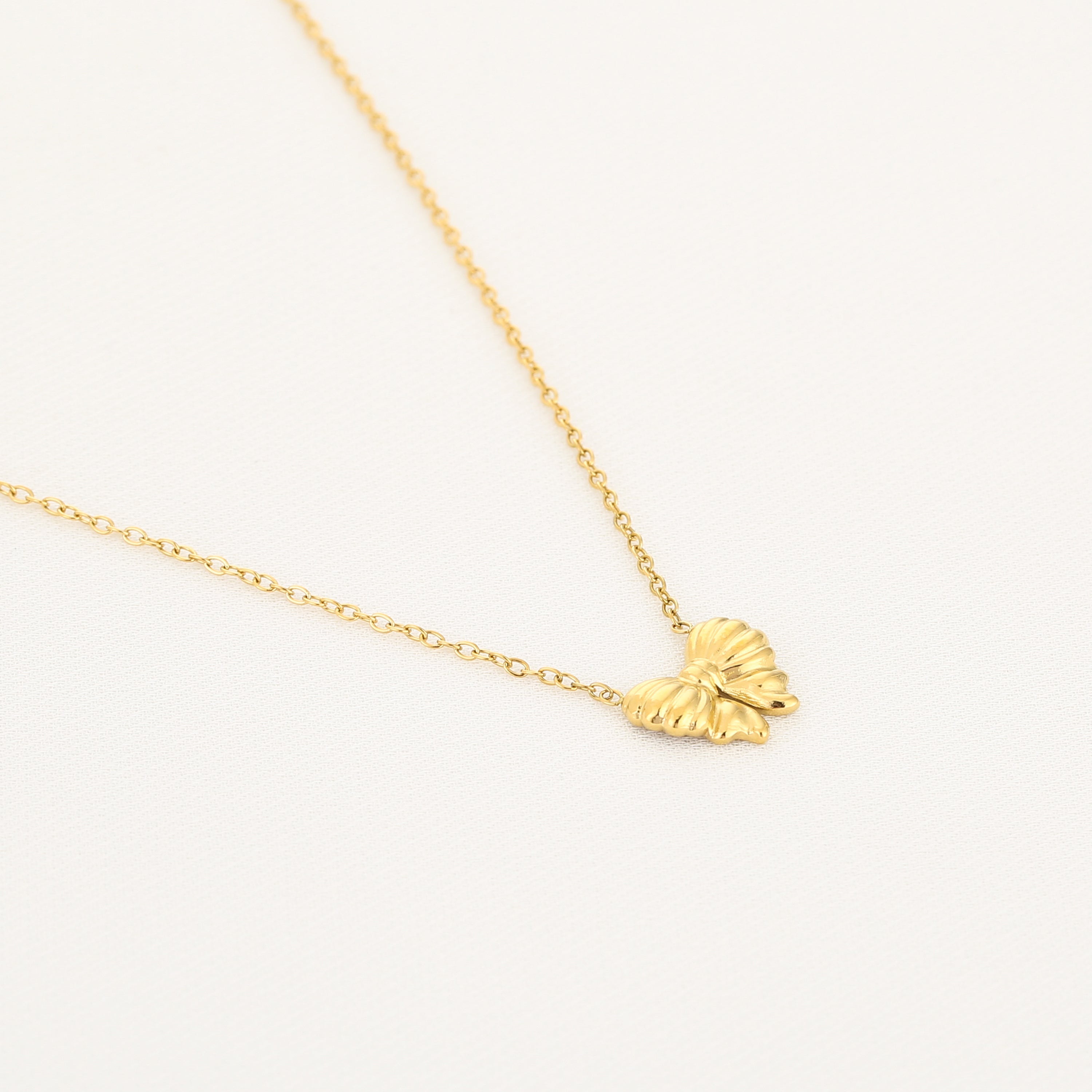 Minimalistische ketting met strik