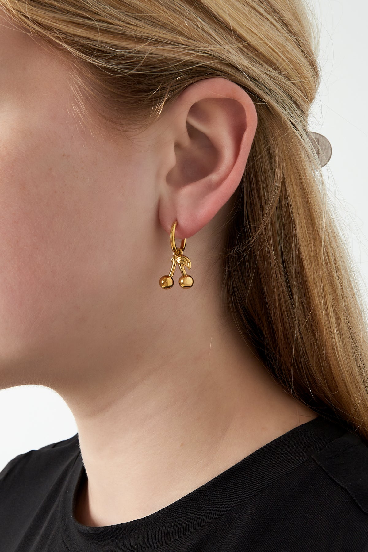 Minimalistische oorbellen met kers