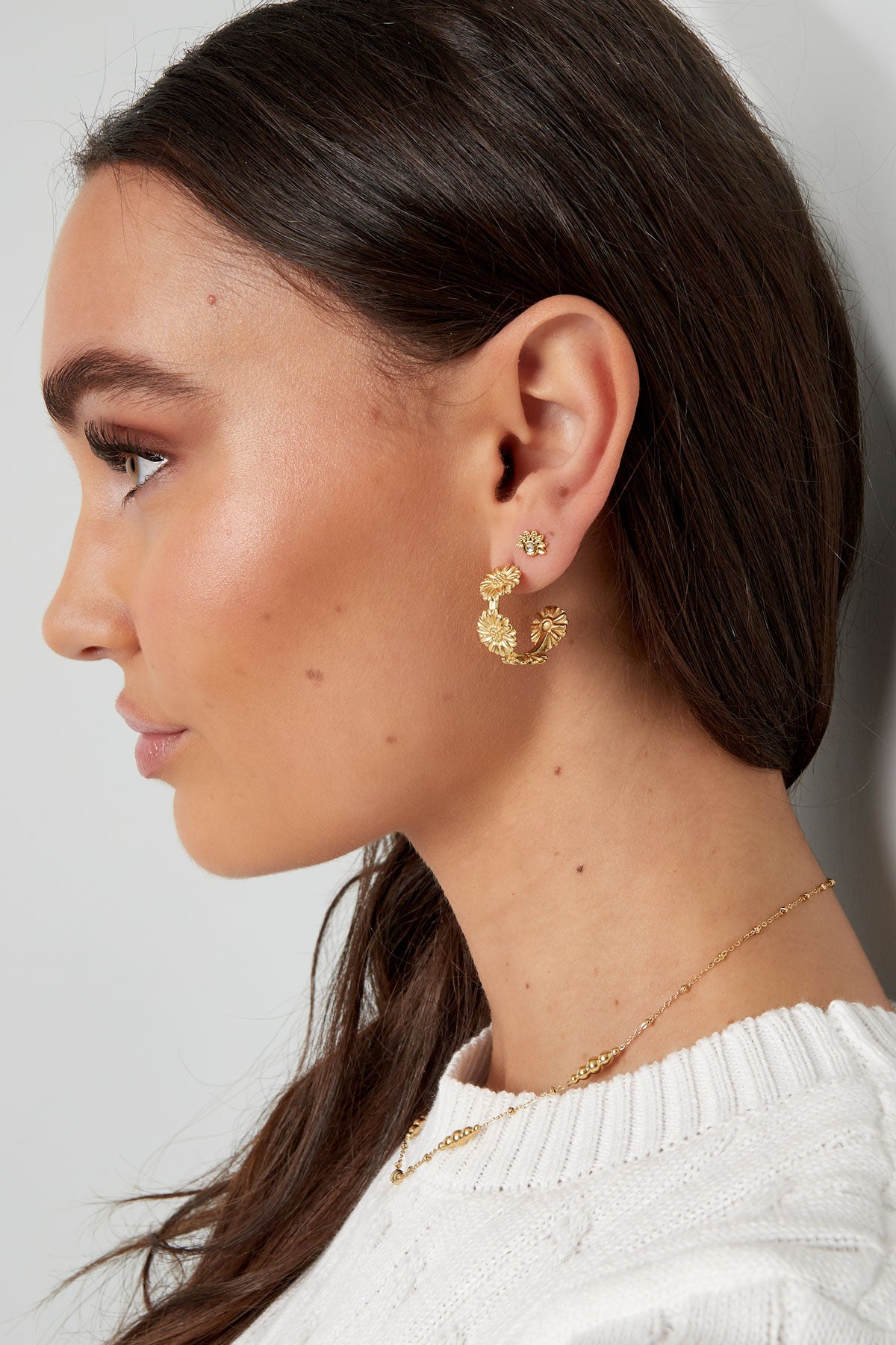 Oorringen met bloemen