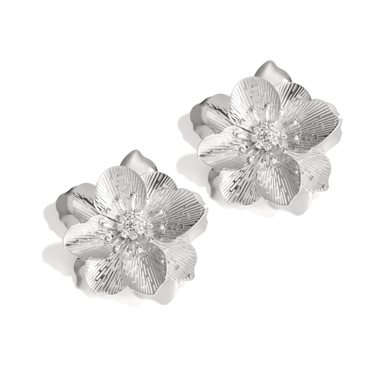 Statement oorbellen bloem en steentjes