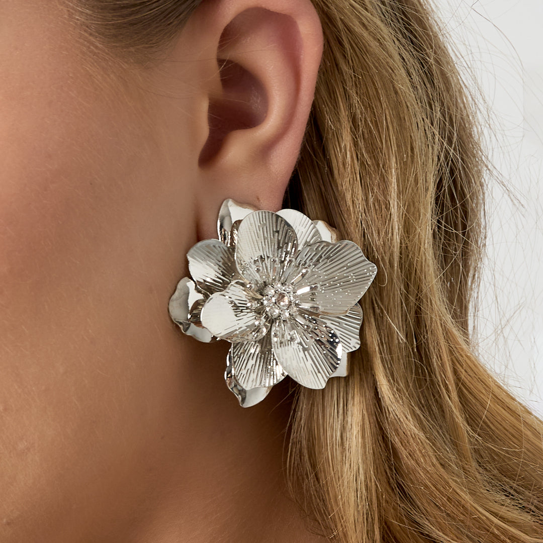 Statement oorbellen bloem en steentjes