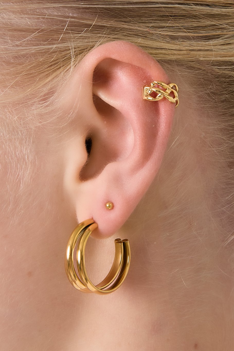 Ear cuff golvend