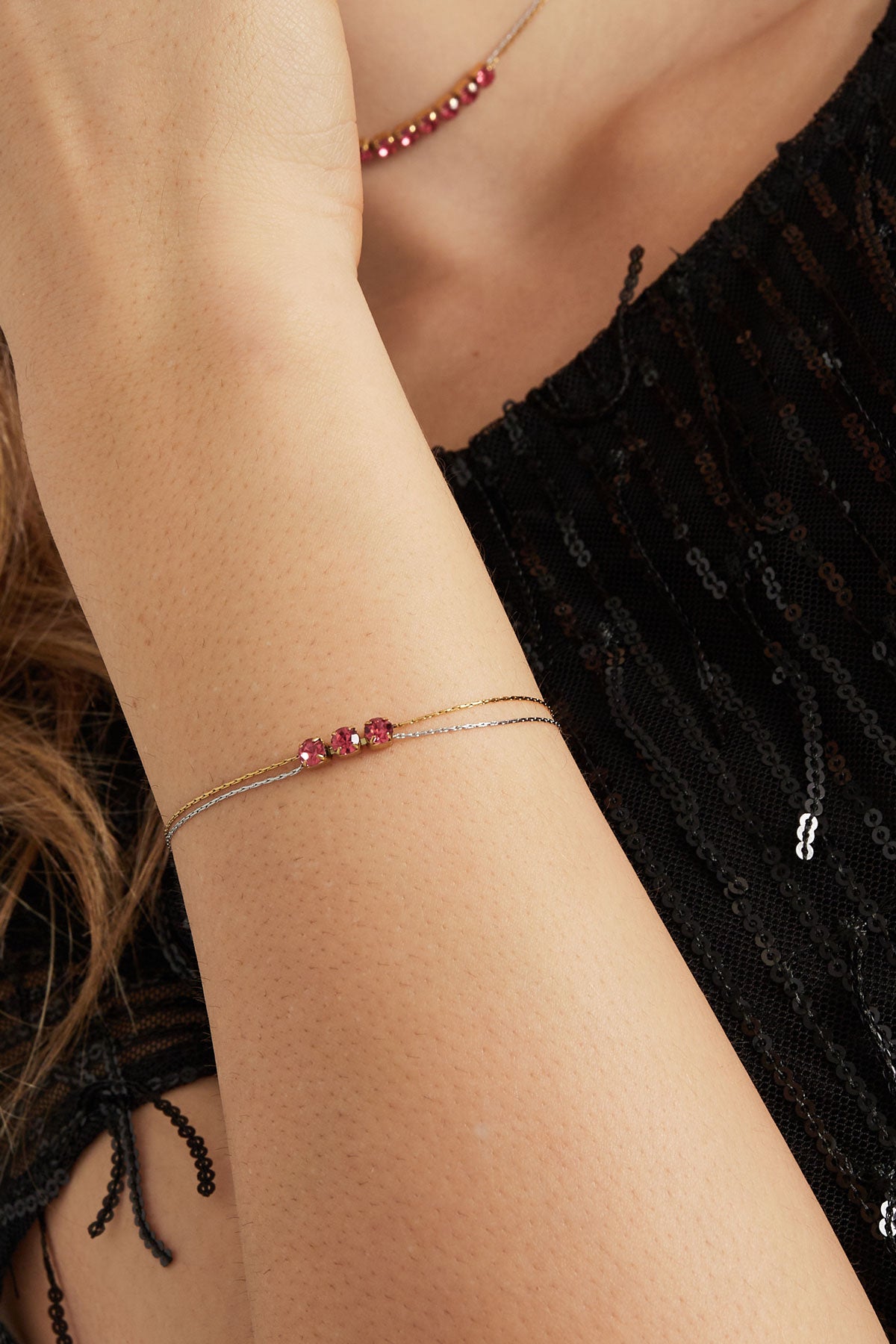 Minimalistische armband met steentjes
