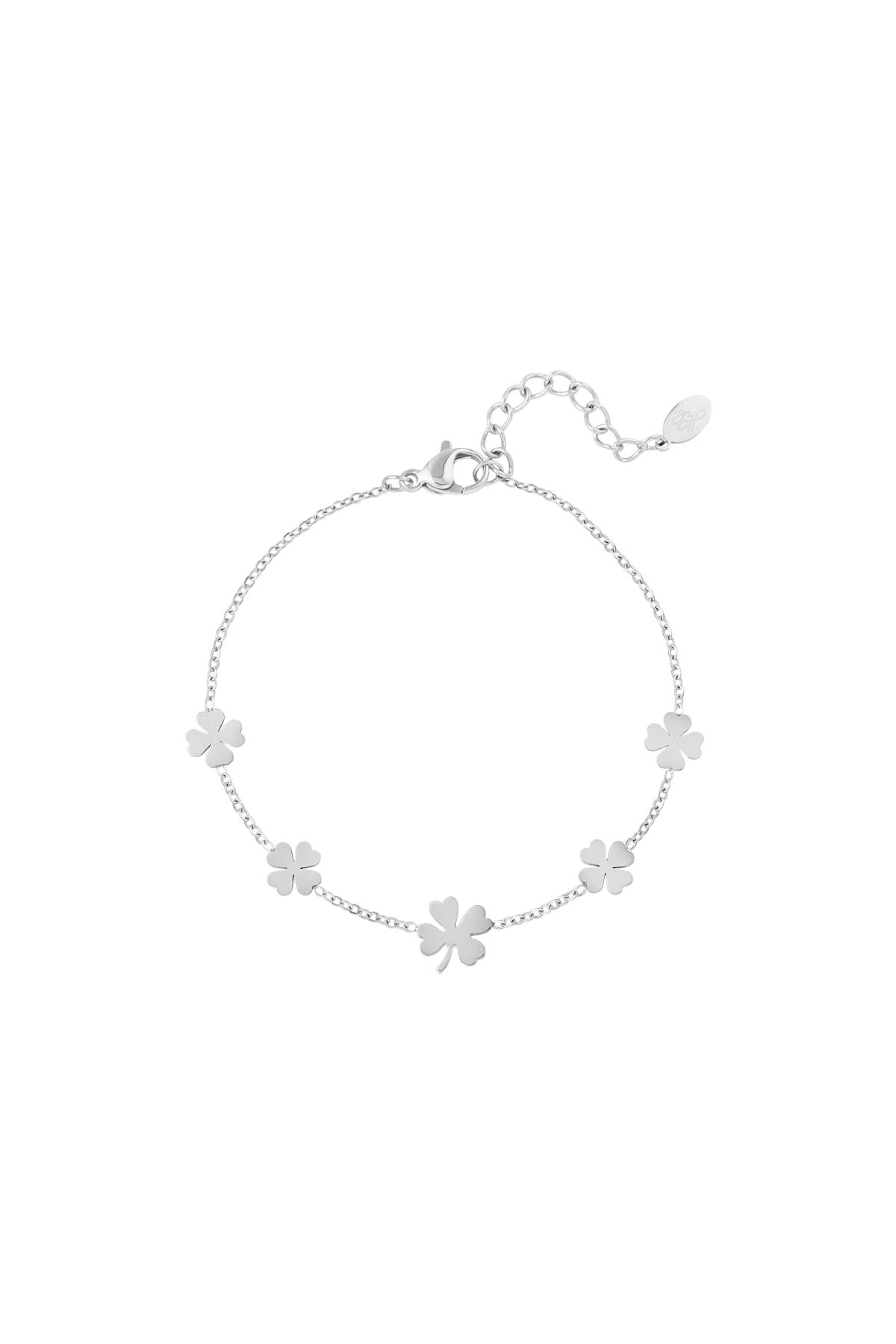 Minimalistische armband met klavertjes