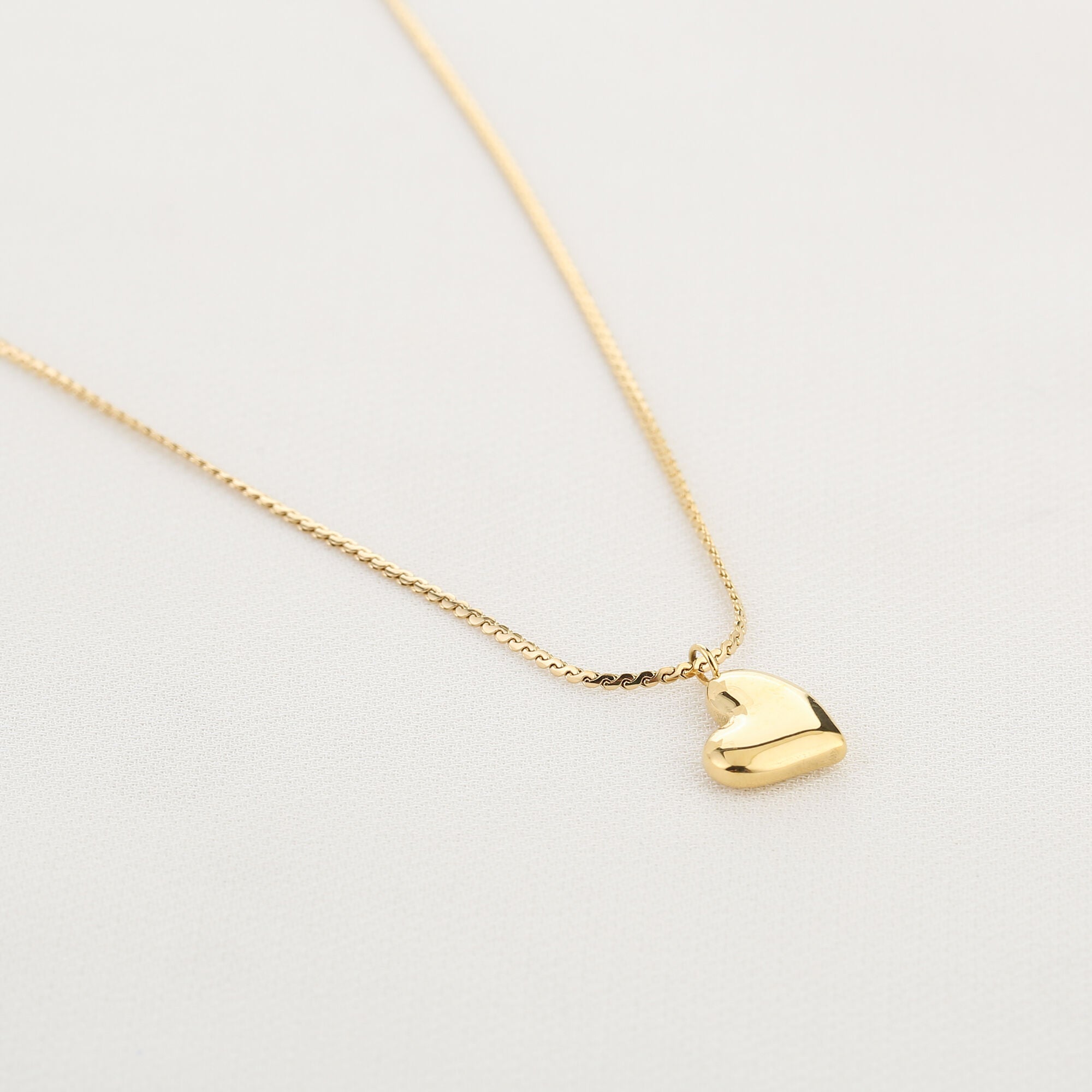 Minimalistische ketting hartje