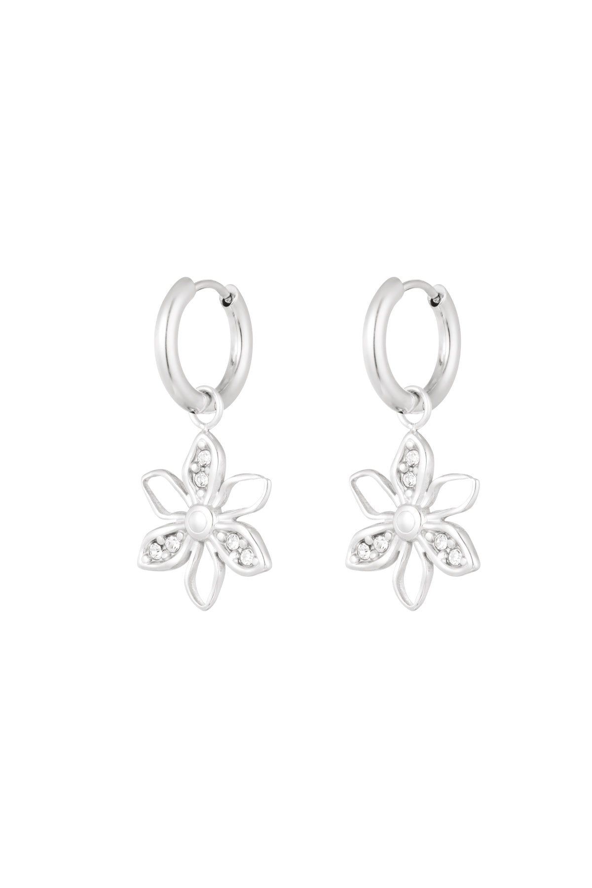 Minimalistische oorbellen met bloemen