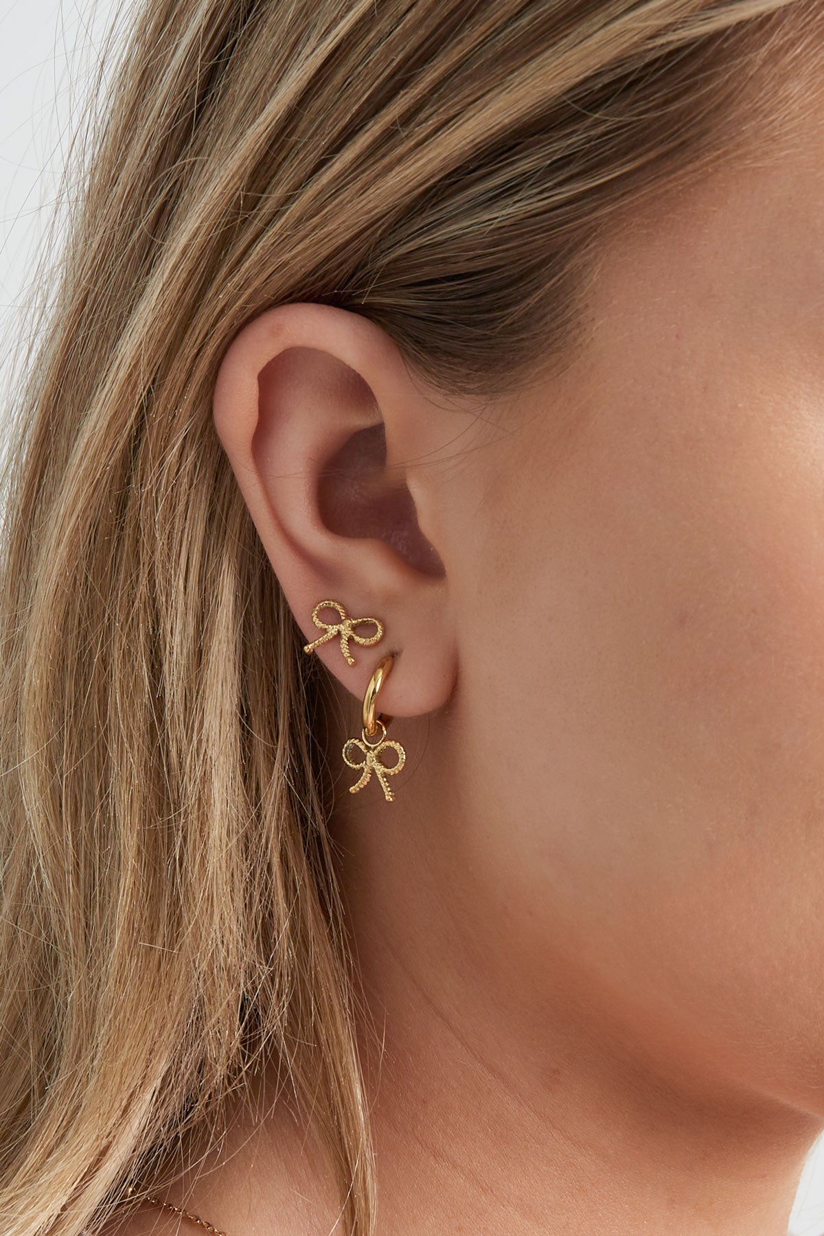 Minimalistische oorbellen strikje