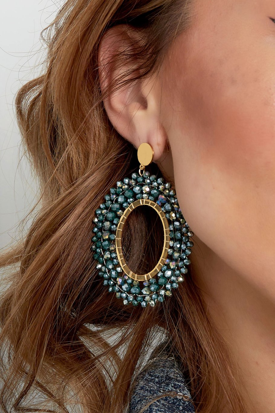 Statement oorbellen ovaal met kraaltjes